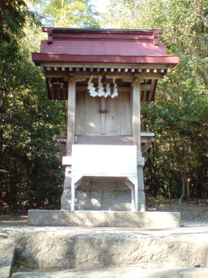 敢国神社