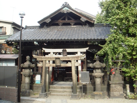 三社祭で有名な浅草神社