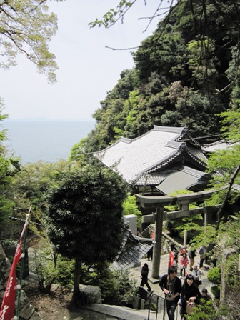 竹生島神社